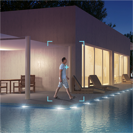 Ezviz 5mp Outdoor PT Camera -H8cPro5mp متجر نصر