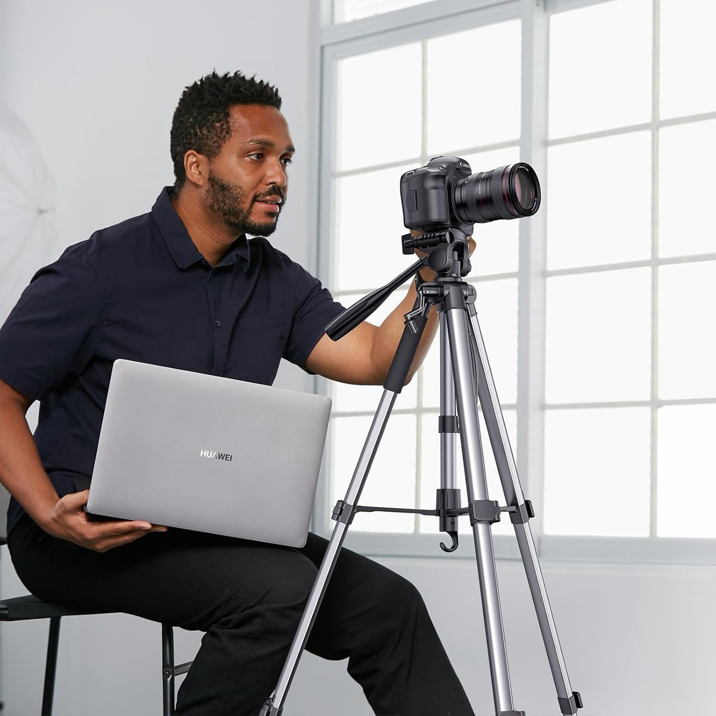 UGREEN Professional Tripod for Phone and Camera For Selfi livestream | LP661 - 15187 متجر نصر