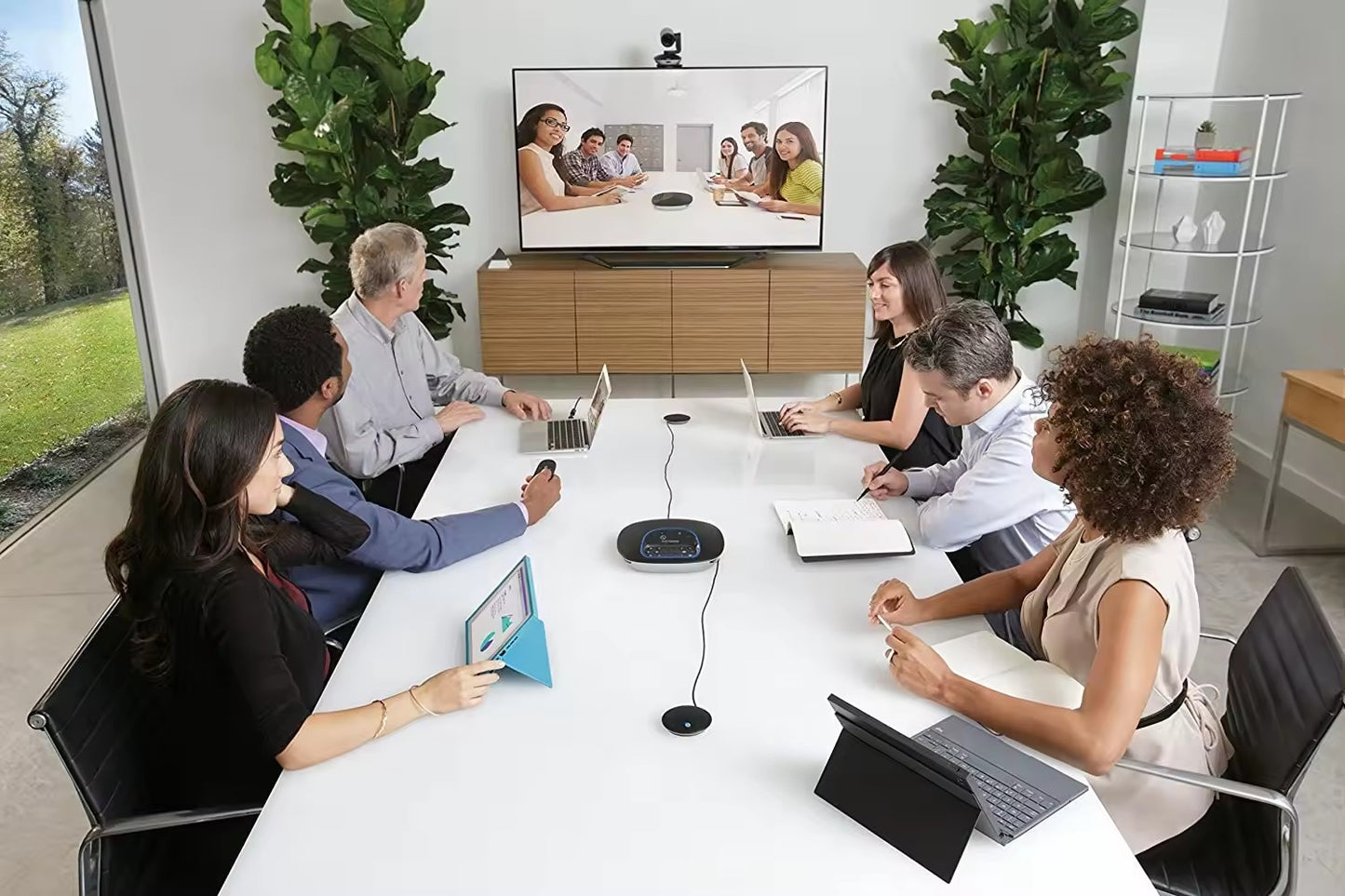 Logitech C3500 GROUP Video Conferencing System with STMP100 Expansion Microphones متجر نصر
