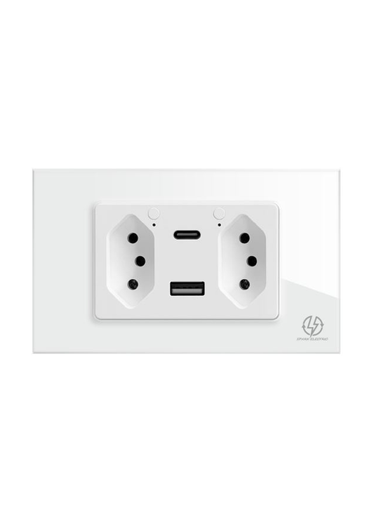 Smart Wall Plug with USB PD Ports